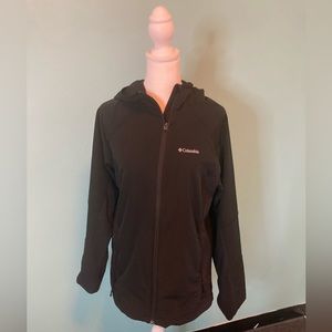Columbia black Omni shield repellant rain jacket size L